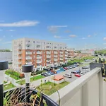 Lumina Luxury 3-rooms With Parking *