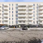 Lumina Luxury 3-rooms With Parking Lägenhet *
