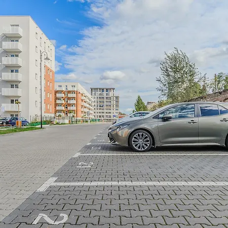 Lumina Luxury 3-rooms With Parking Apartament