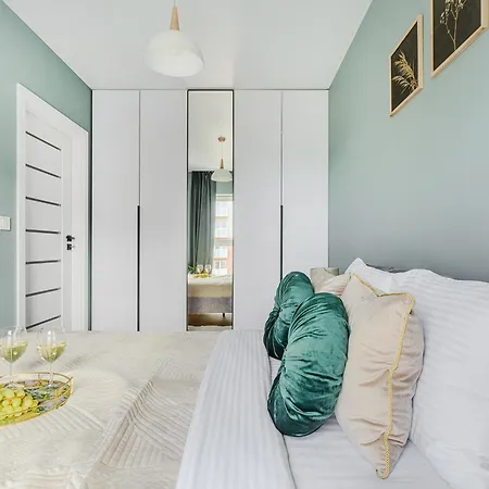 Lumina Luxury 3-rooms With Parking *