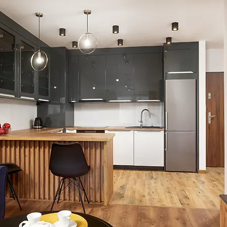 Lumina Luxury 3-rooms With Parking Apartment Lodz