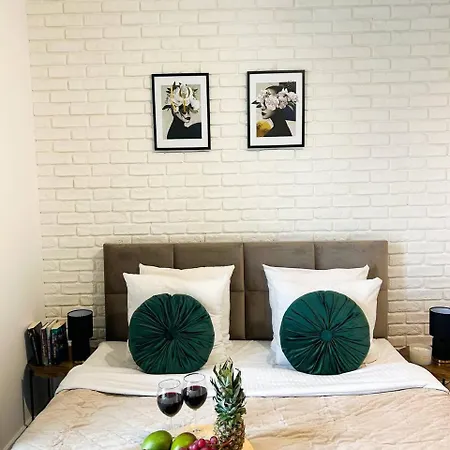Apartment Lumina Luxury 3-rooms With Parking Lodz