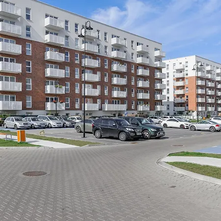 Lumina Luxury 3-rooms With Parking