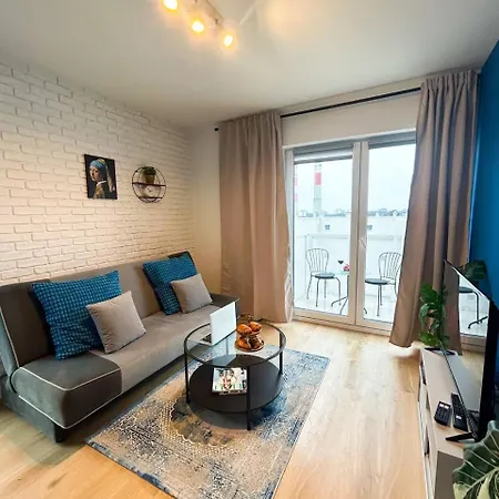 Lägenhet Lumina I Comfy 3-room With Parking I Balcony *