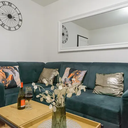 Lumina I Comfy 3-room With Parking I Balcony