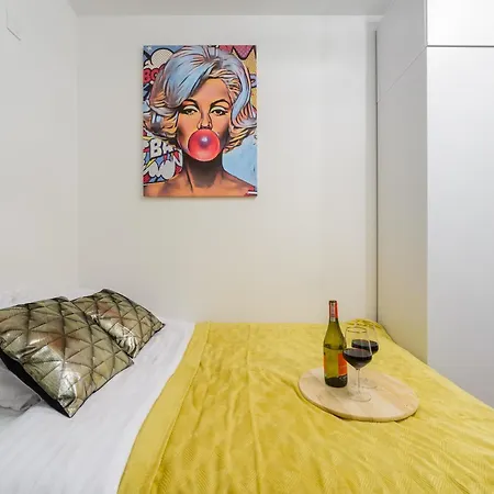 Lumina Luxury 3-rooms With Parking Apartment *