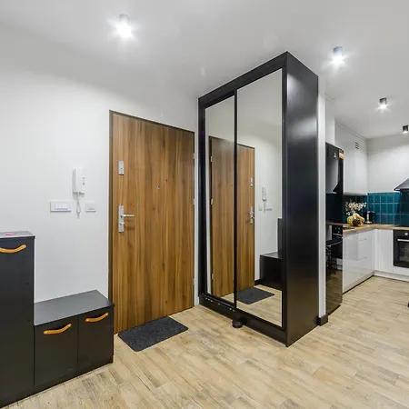 Lägenhet Lumina I Comfy 3-room With Parking I Balcony *