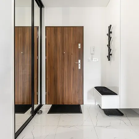 Lumina Luxury 3-rooms With Parking Łódź