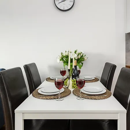 Lumina Luxury 3-rooms With Parking Lodz