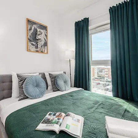Lumina Luxury 3-rooms With Parking Apartment Lodz