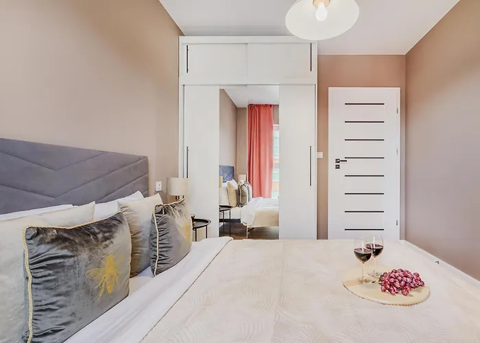 Lumina Luxury 3-rooms With Parking Lägenhet Łódź