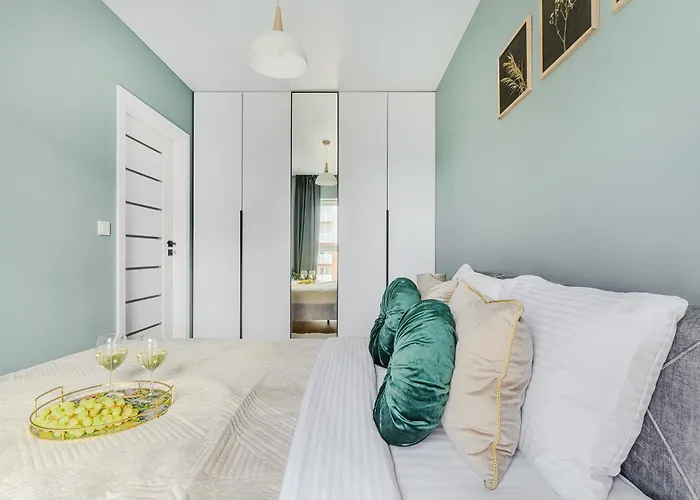 Lumina Luxury 3-rooms With Parking *