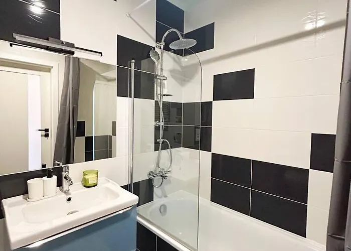 Lumina Luxury 3-rooms With Parking Lägenhet Łódź