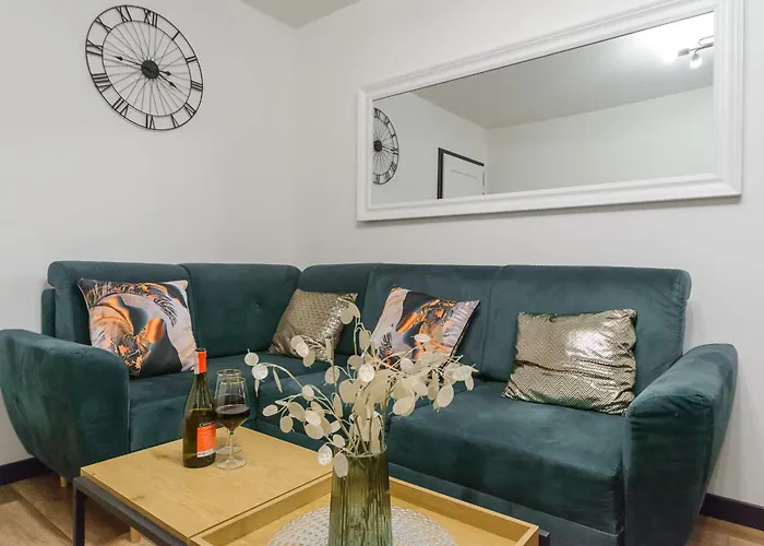 Lumina Luxury 3-rooms With Parking