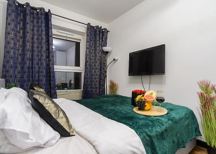 Lumina Luxury 3-rooms With Parking