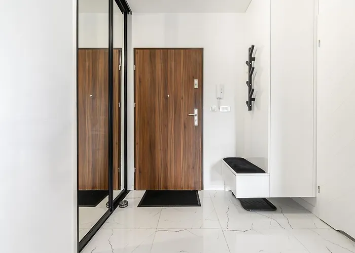 Lumina Luxury 3-rooms With Parking Łódź