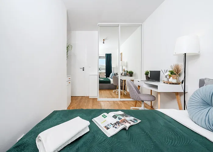 Lumina Luxury 3-rooms With Parking