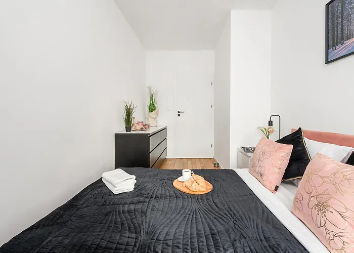 Lumina Luxury 3-rooms With Parking Lägenhet Łódź