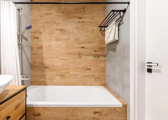 Lumina Luxury 3-rooms With Parking Lägenhet *